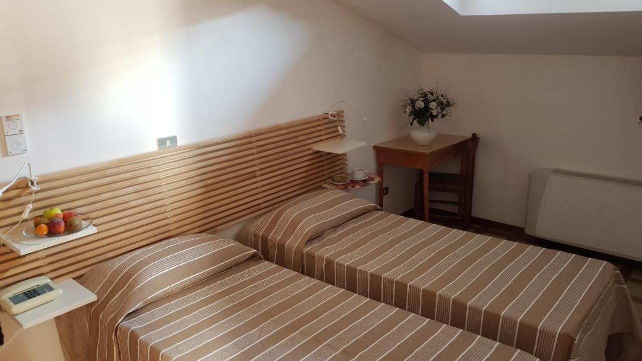 Albergo Natucci มอนเตกาตินี แตร์เม ภายนอก รูปภาพ