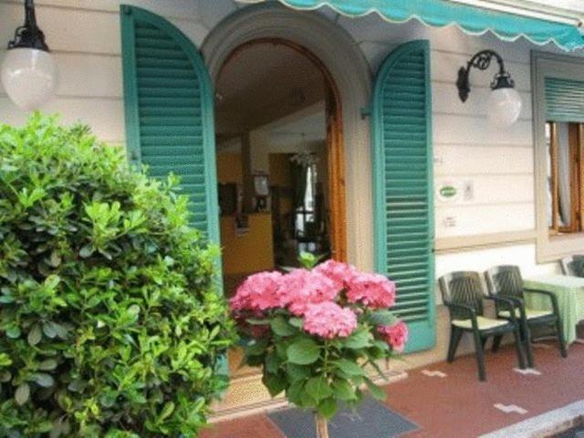 Albergo Natucci มอนเตกาตินี แตร์เม ภายนอก รูปภาพ