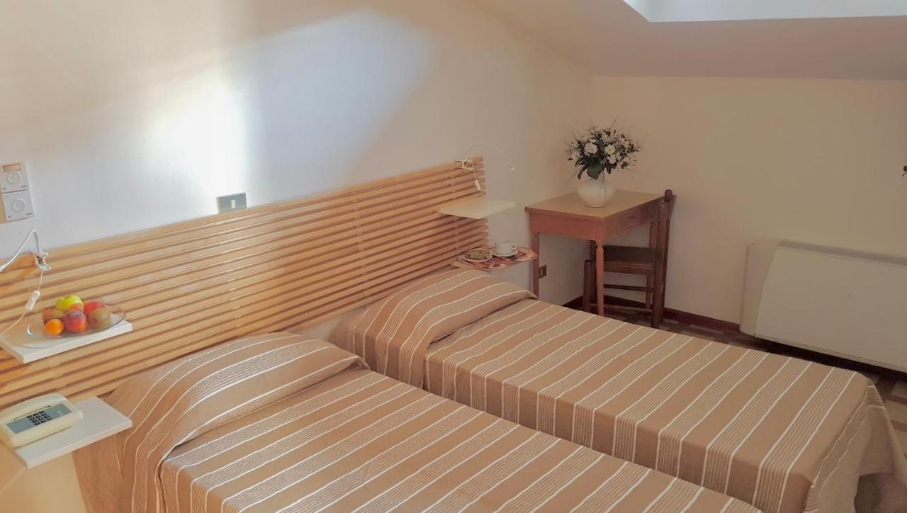 Albergo Natucci มอนเตกาตินี แตร์เม ภายนอก รูปภาพ